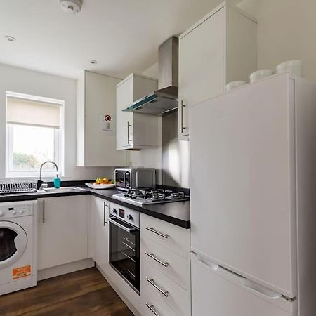 Tm - Rana Court 1 Bedroom Apartment With Balcony 옥스퍼드 외부 사진